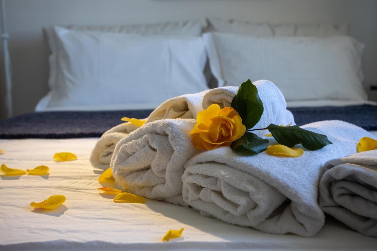 La Principessa Nera B&B Ostra Екстер'єр фото