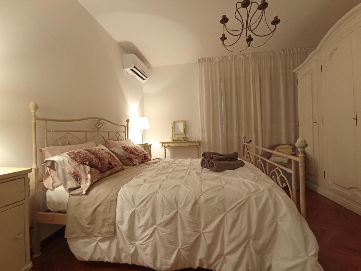 La Principessa Nera B&B Ostra Екстер'єр фото